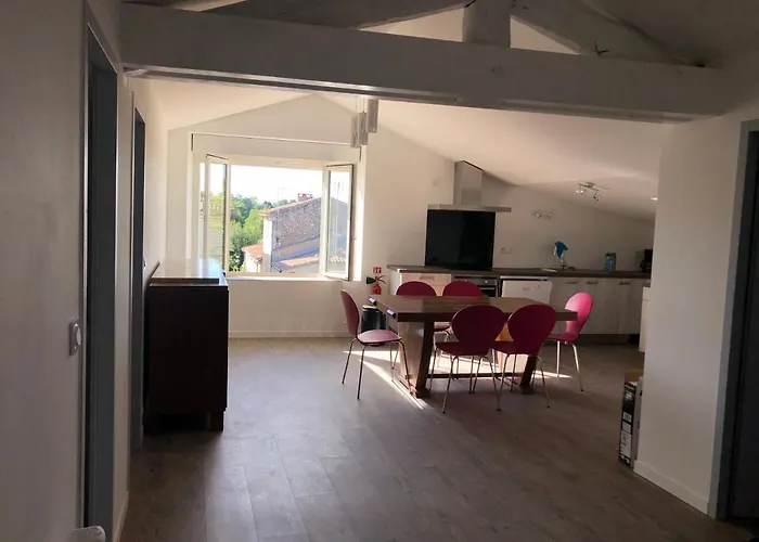 Chai Paulette Oda ve Kahvaltı